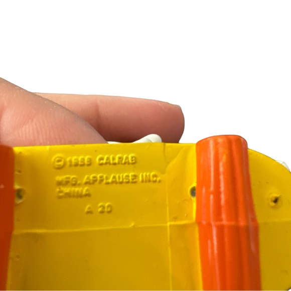 Vintage 1988 Hardee's California Raisins PVC Figure Captain Toonz/Skater/Surfer - Picture 3 of 9